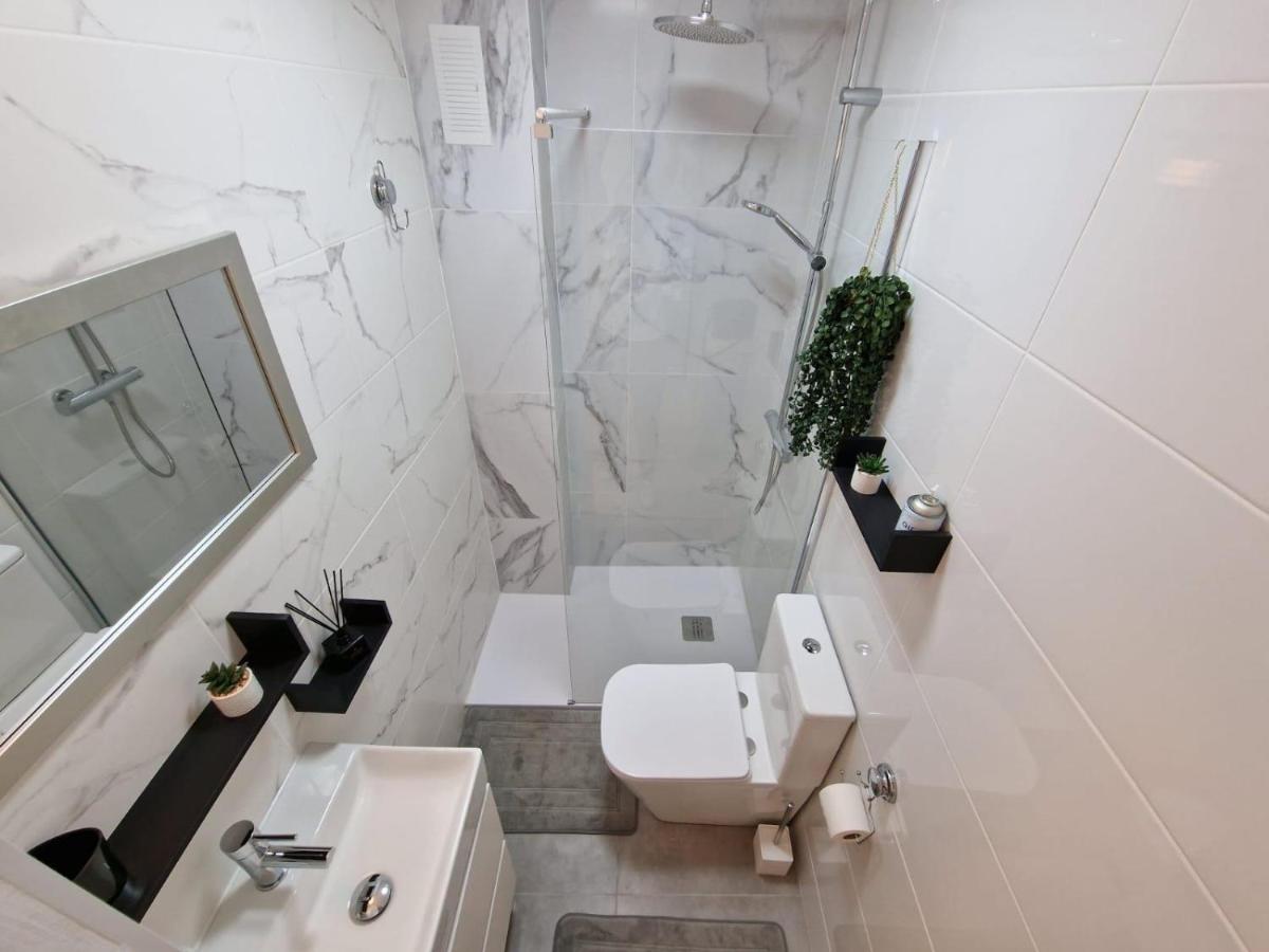 Alexa Studio with views - Housity