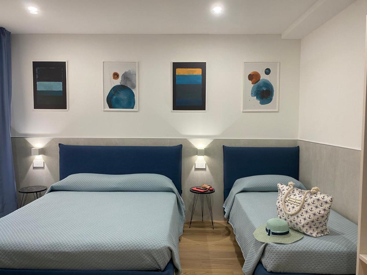 Harbor Rooms - Cala Gonone - Housity