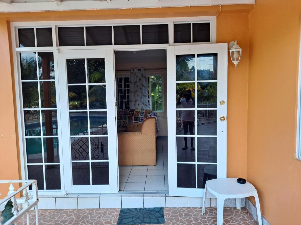 Chaudhry Holiday House Montego Bay - Hizvo