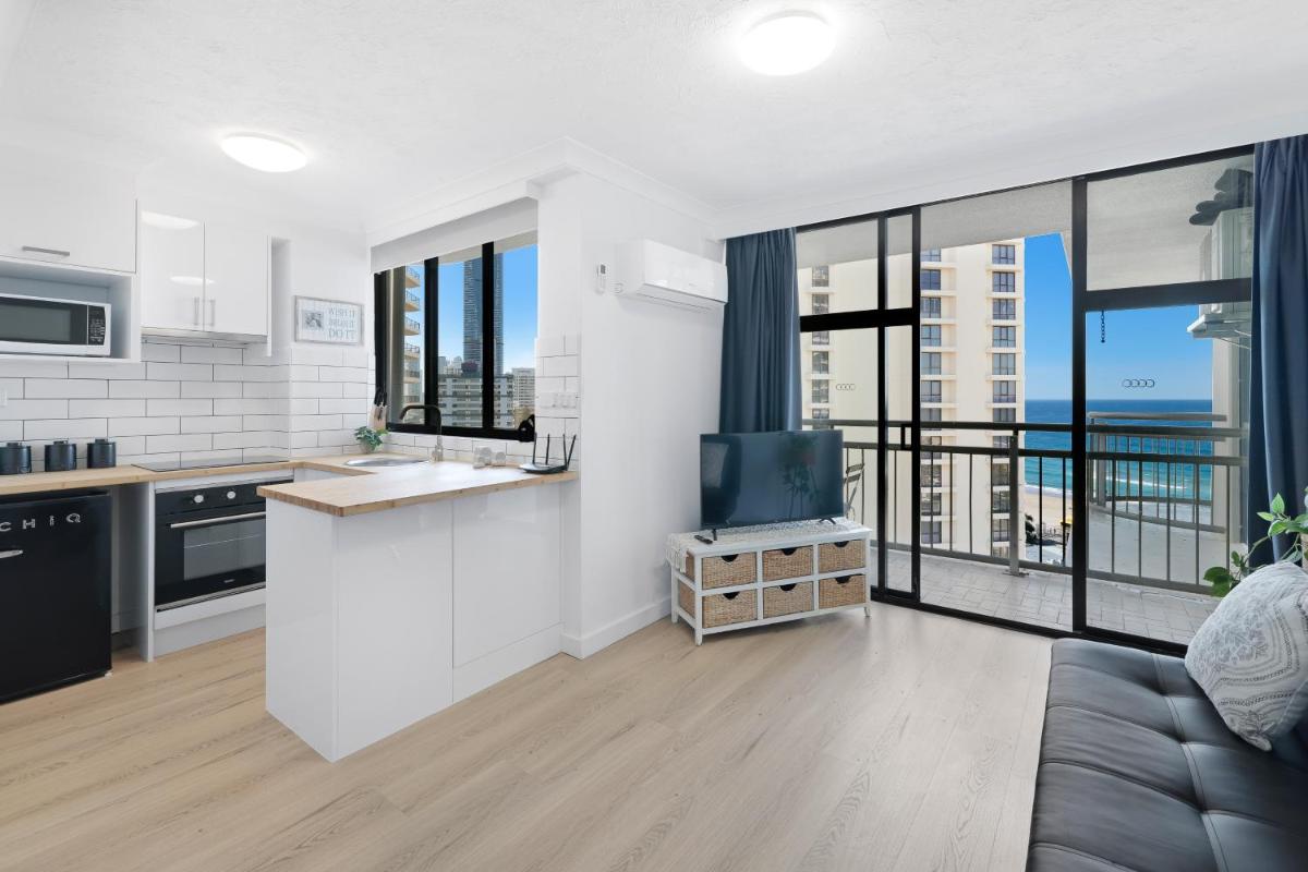 U1 - Relaxing “Seaview’s” from your balcony - Housity