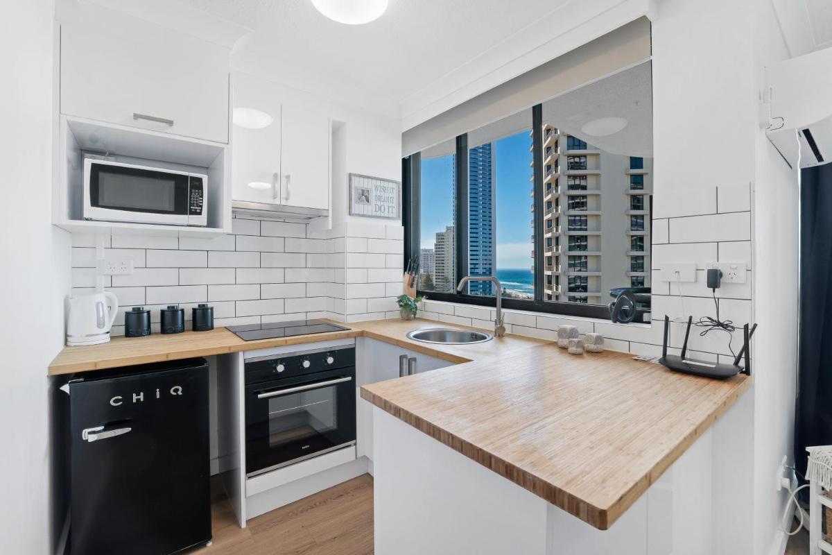 U1 - Relaxing “Seaview’s” from your balcony - Housity