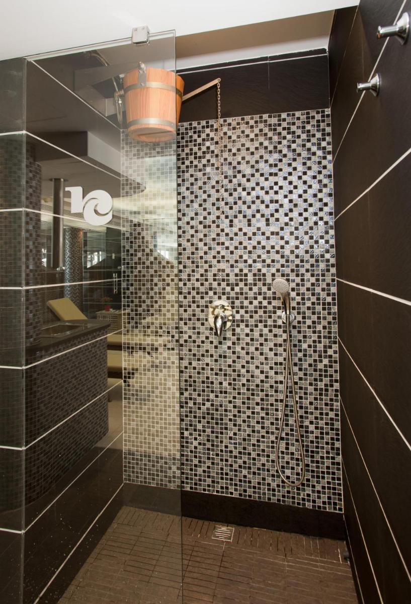 Un baño de Hotel Capricho