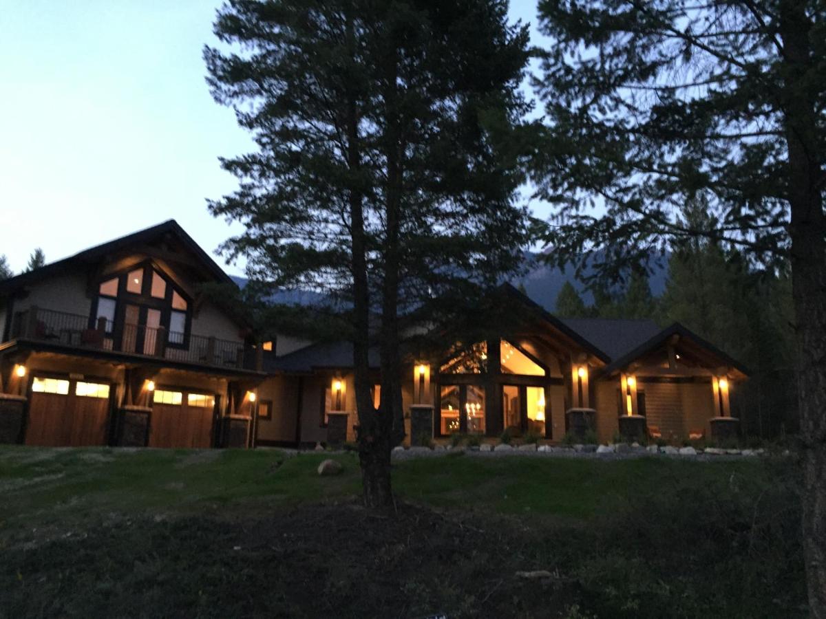 Radium Elk Park B & B - Housity