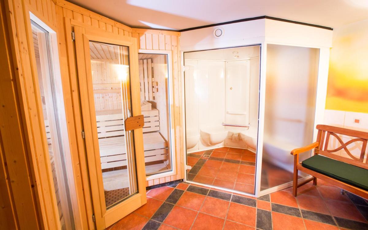 Landhotel Fernblick - Housity