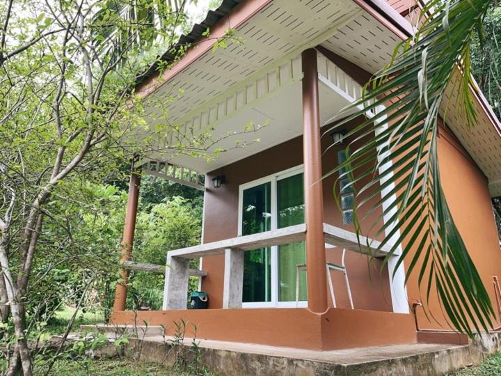 Najjamee Bungalows - Housity