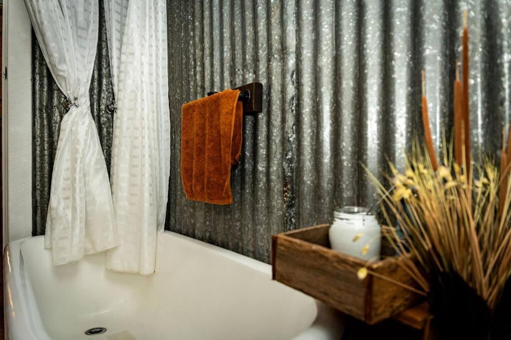 Leura Haven Homestead - Grand rustic cottage for 4 - Housity