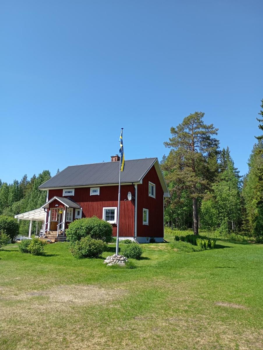 ,,Björklunda