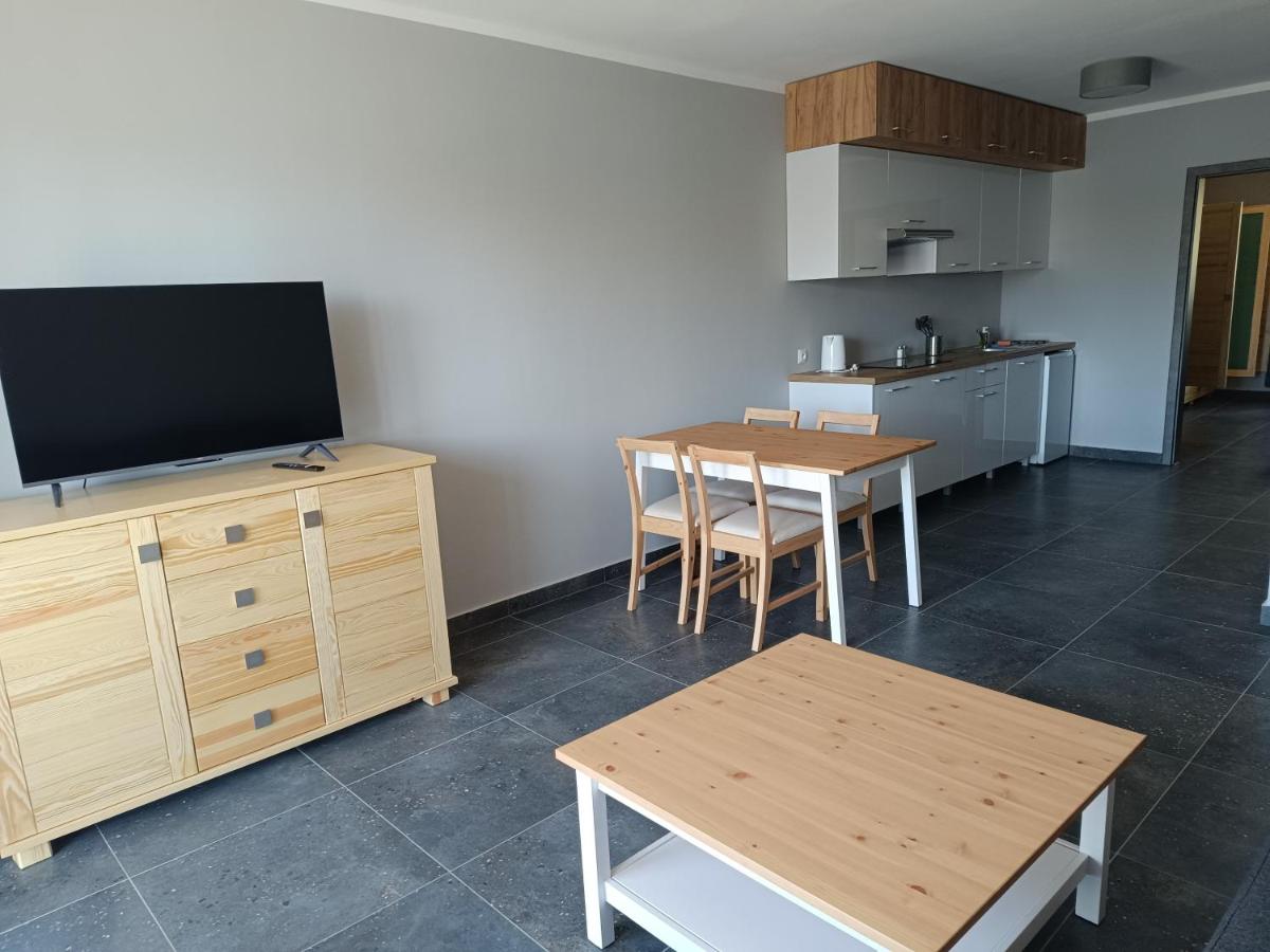 Camping nr 80 - Housity
