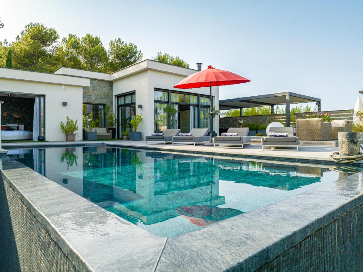 PRESTIGIEUSE villa avec SPA vue horizon mer proche Montpellier - Housity