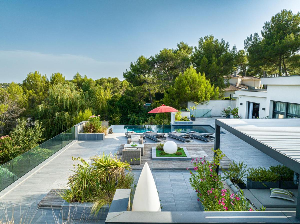 PRESTIGIEUSE villa avec SPA vue horizon mer proche Montpellier - Housity