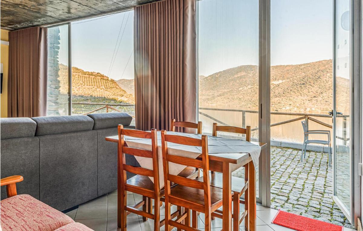 1 Bedroom Awesome Apartment In Freixo De Espada C - Housity
