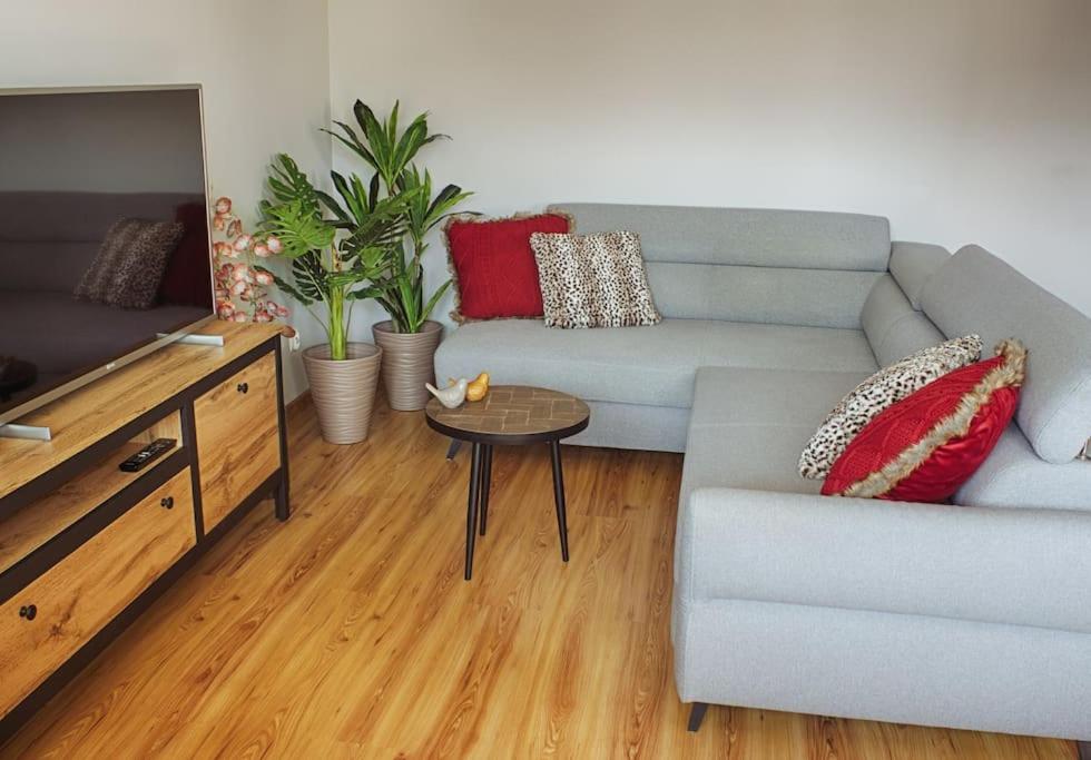 Cozy Apartament Gdańsk Kiełpinek - Hizvo