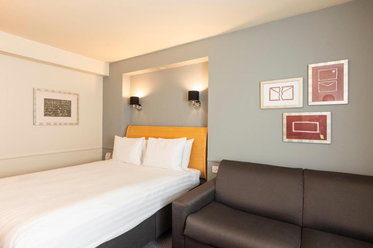 Holiday Inn Brentwood, an IHG Hotel - Housity