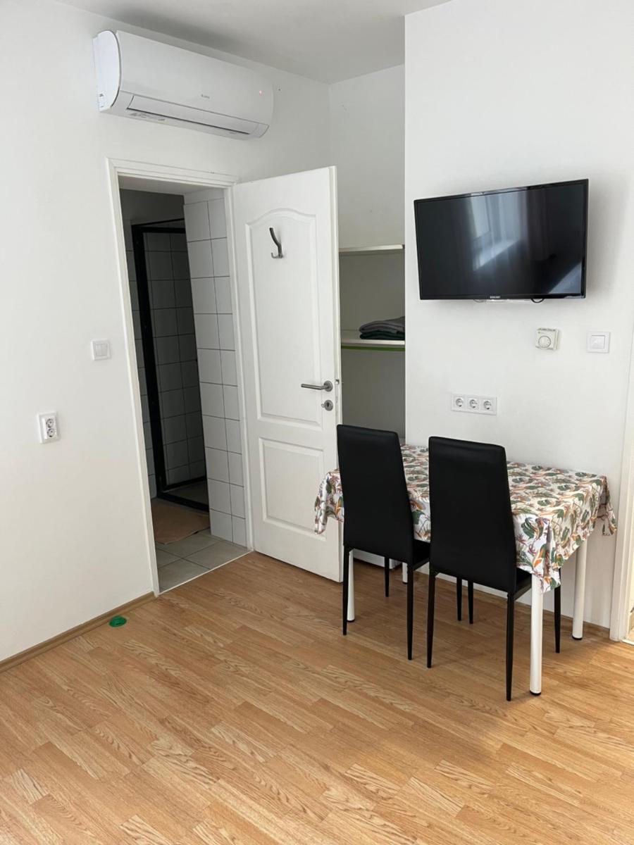 Alba Vendégház - Housity
