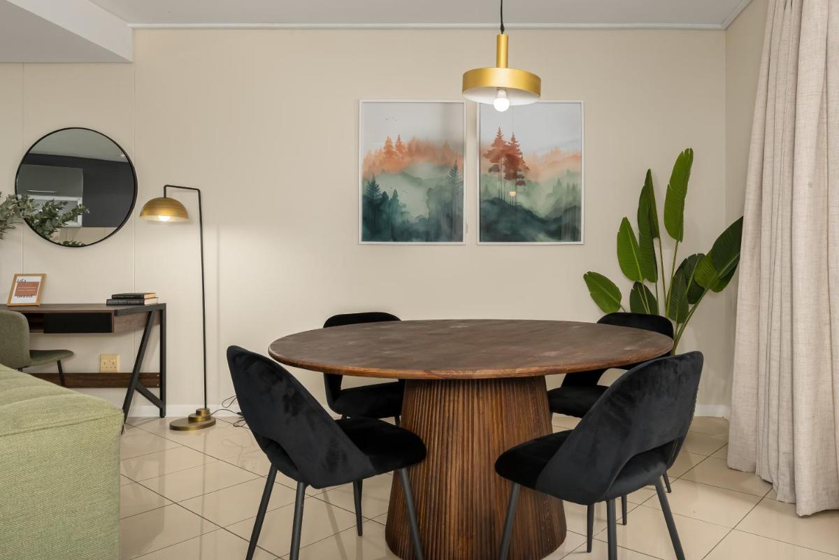 Flatrock Apartments - Housity