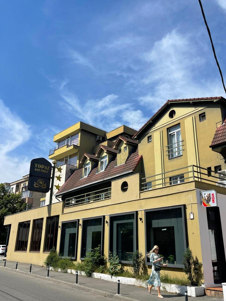 Topaz Boutique - Housity