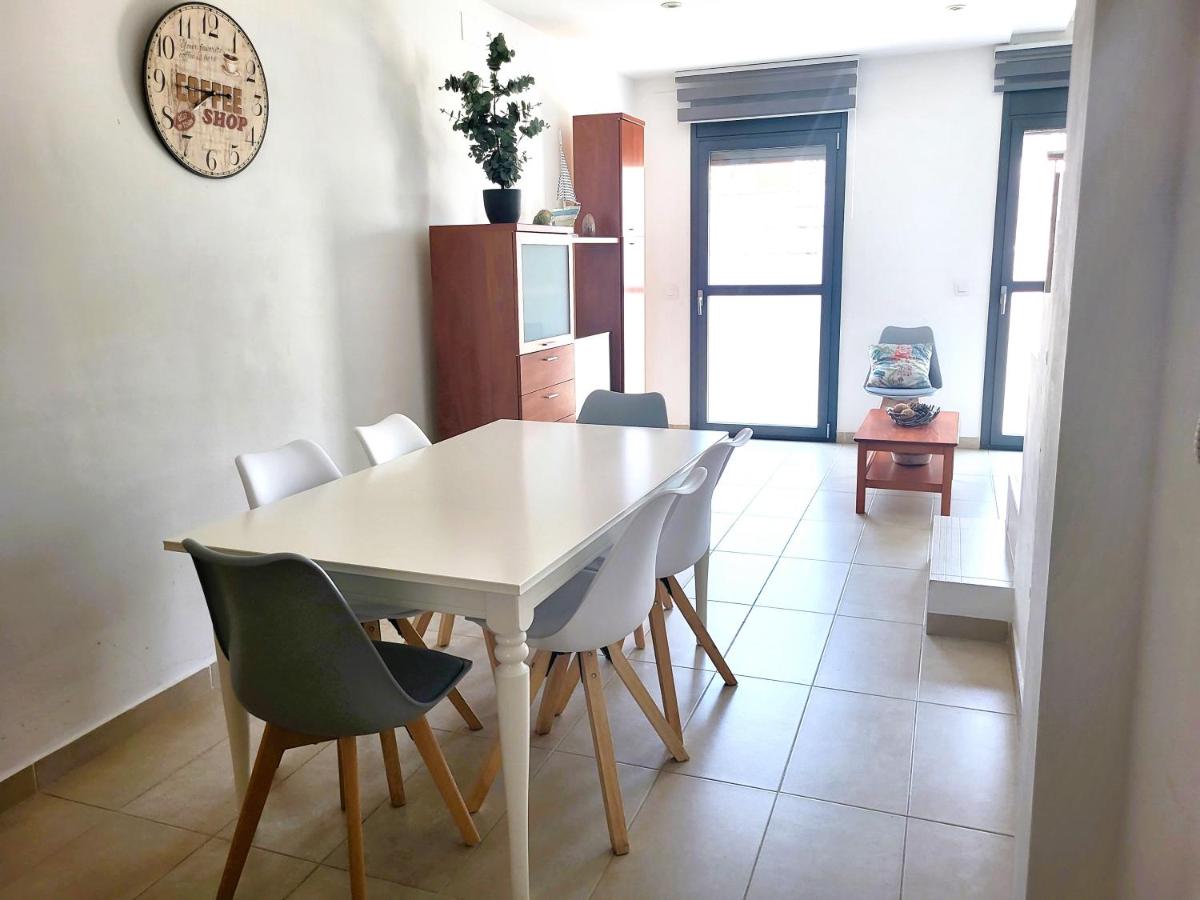 Roses Casc Antic SL Sabater 2 - Housity