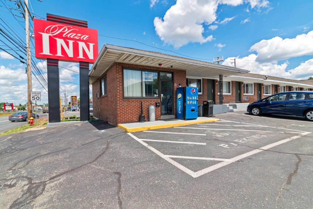 Plaza Inn - Housity