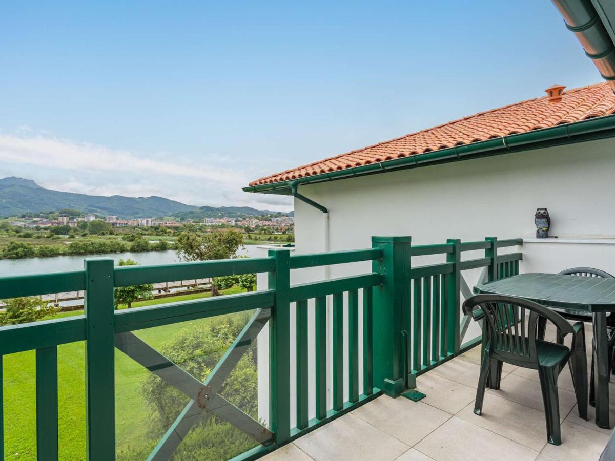 Bel appartement moderne avec piscine et parking proche frontière à Hendaye - FR-1-2-359 - Housity