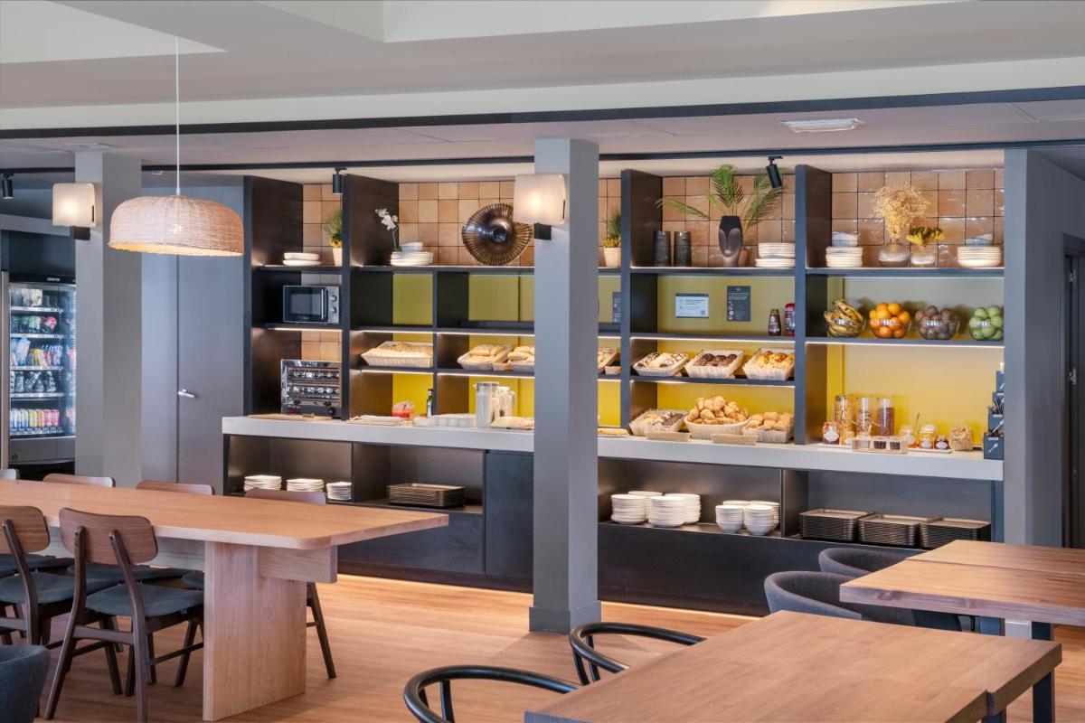 B&B HOTEL Barcelona Mollet - Housity