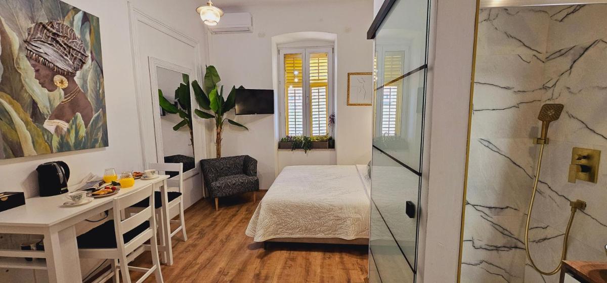 Room Lui - Housity
