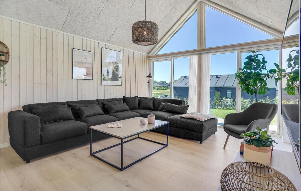 4 Bedroom Nice Home In Odder - Housity