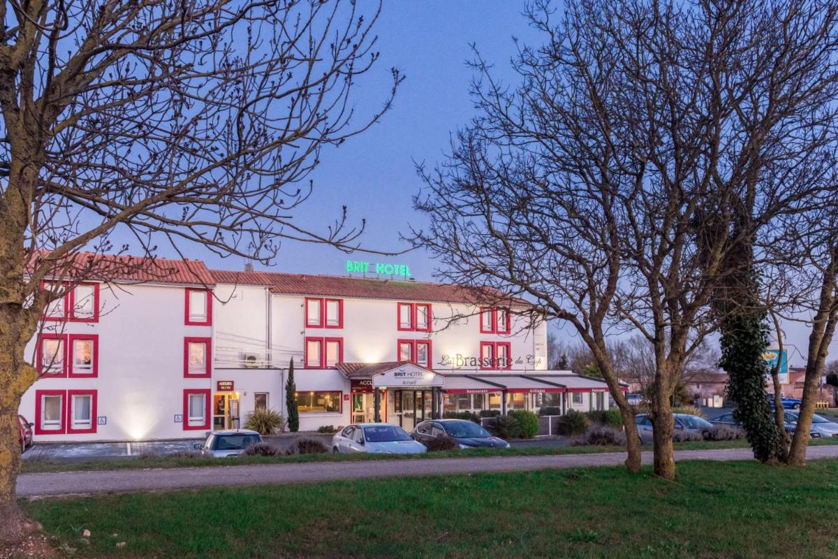 Brit Hotel La Rochelle Périgny - Housity