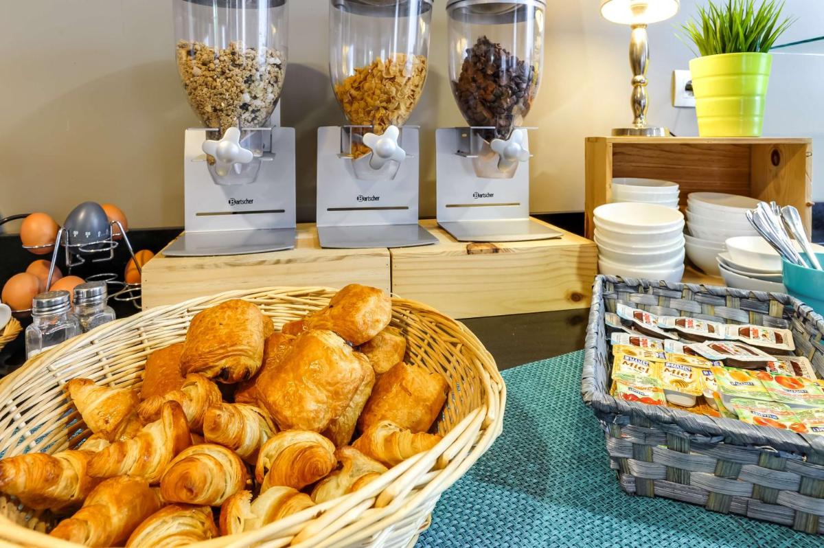 Nourriture dans l'hôtel ou à proximité