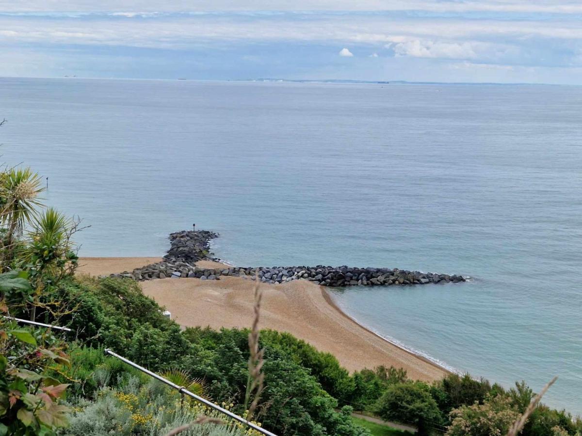 Double Room - Folkestone Harbour - Housity