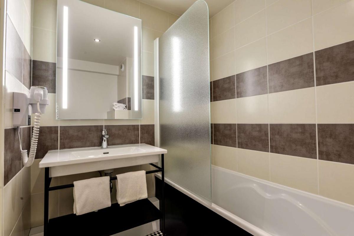 Brit Hotel Du Stade Rennes Ouest - Housity