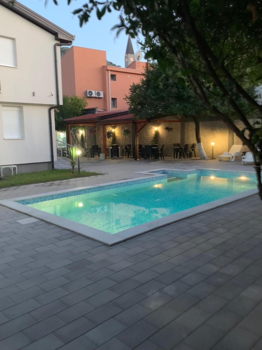 Villa Paradiso By Italy - Hizvo