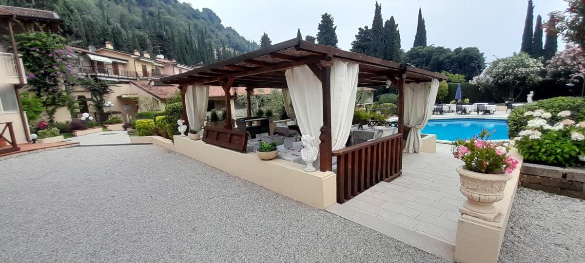 Hotel Adria & Resort - Housity