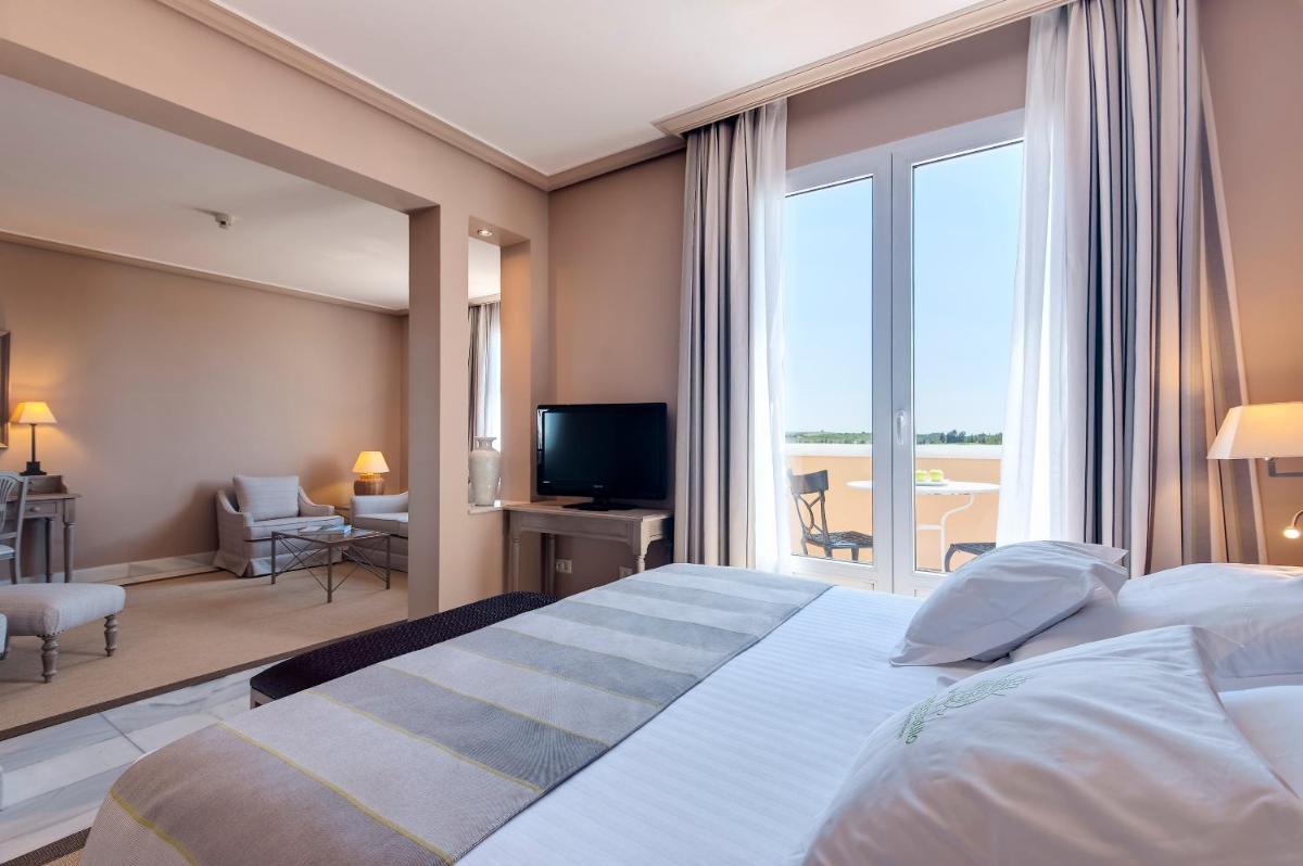 Cama o camas de una habitación en Barceló Montecastillo Golf