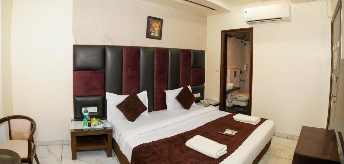 Suitetrails - Hotel Le Benz - New Delhi Train Station