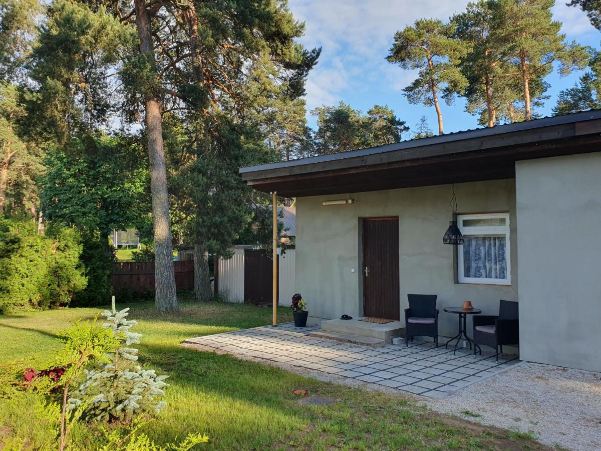 Suvemaja - Housity
