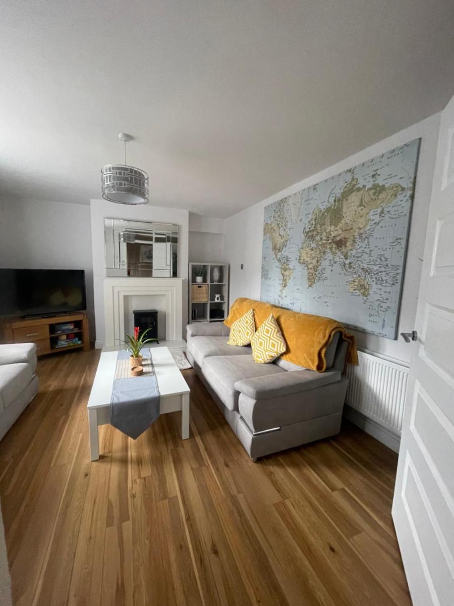 Belfast Grand Central Living 5 Minutes Walk From Grand Central Station - Housity