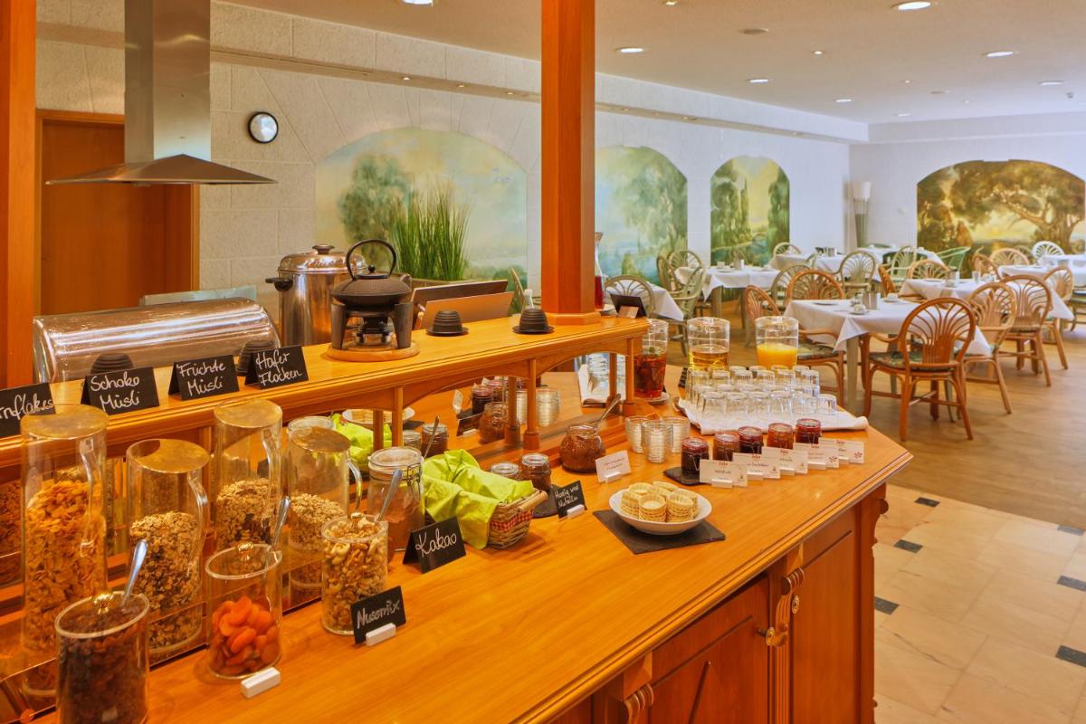 AXXON Hotel - Housity