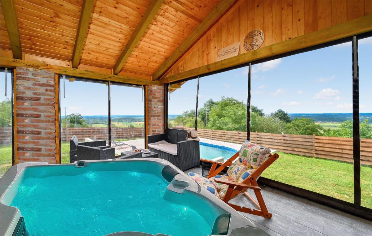 Stunning Home In Sopron With Wifi - Housity