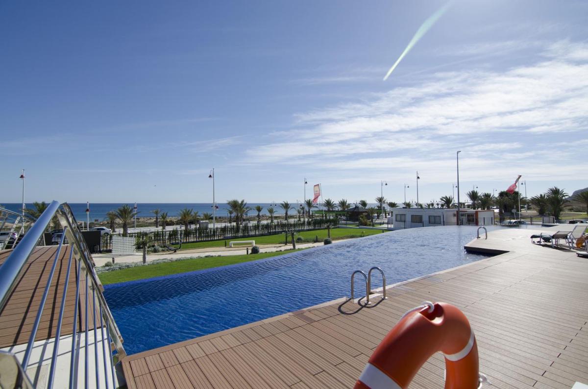 Ocean View by Mar Holidays - Housity
