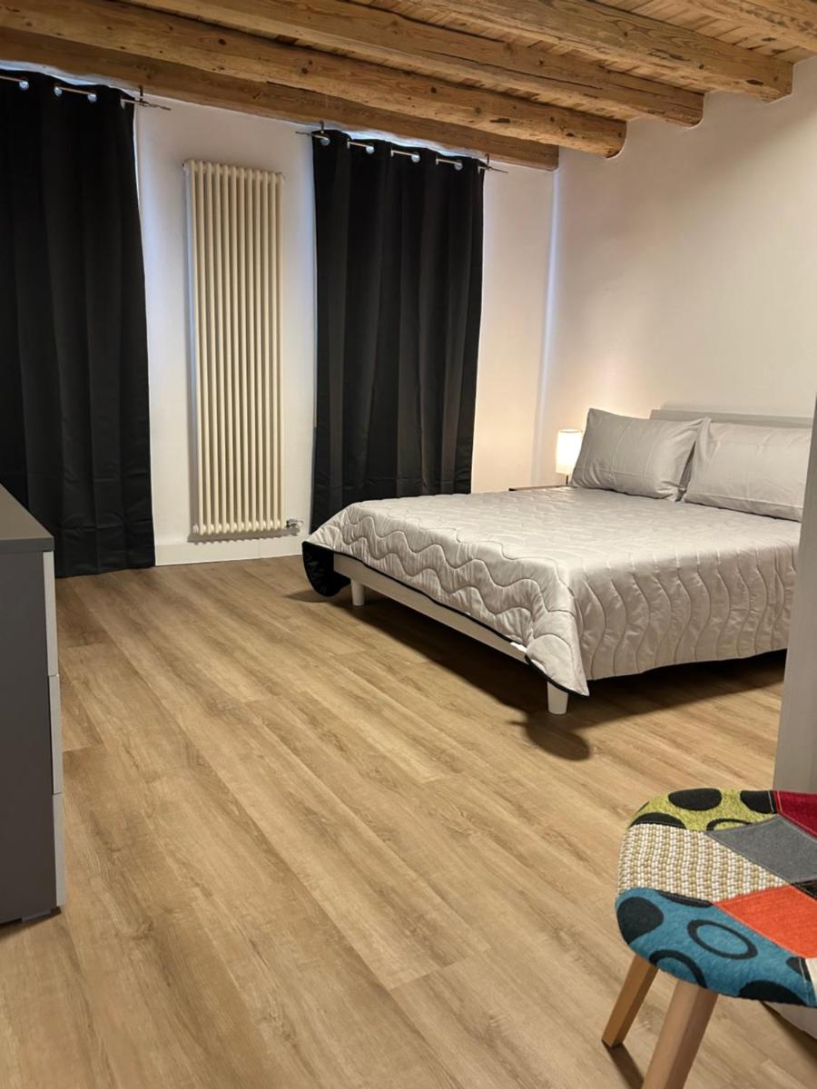 Larocca Tourist Home 3 Valbrenta - Housity