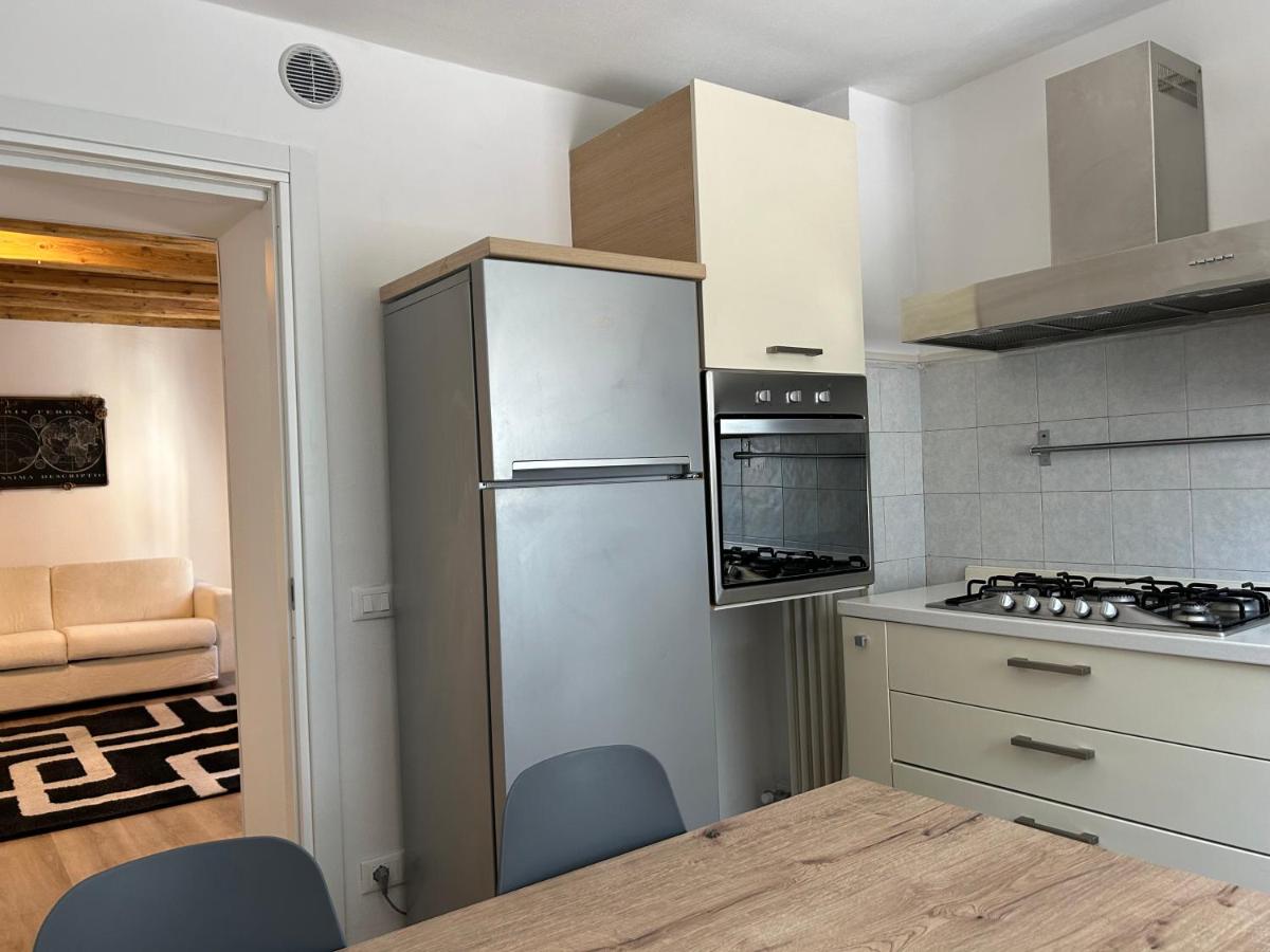 Larocca Tourist Home 3 Valbrenta - Housity