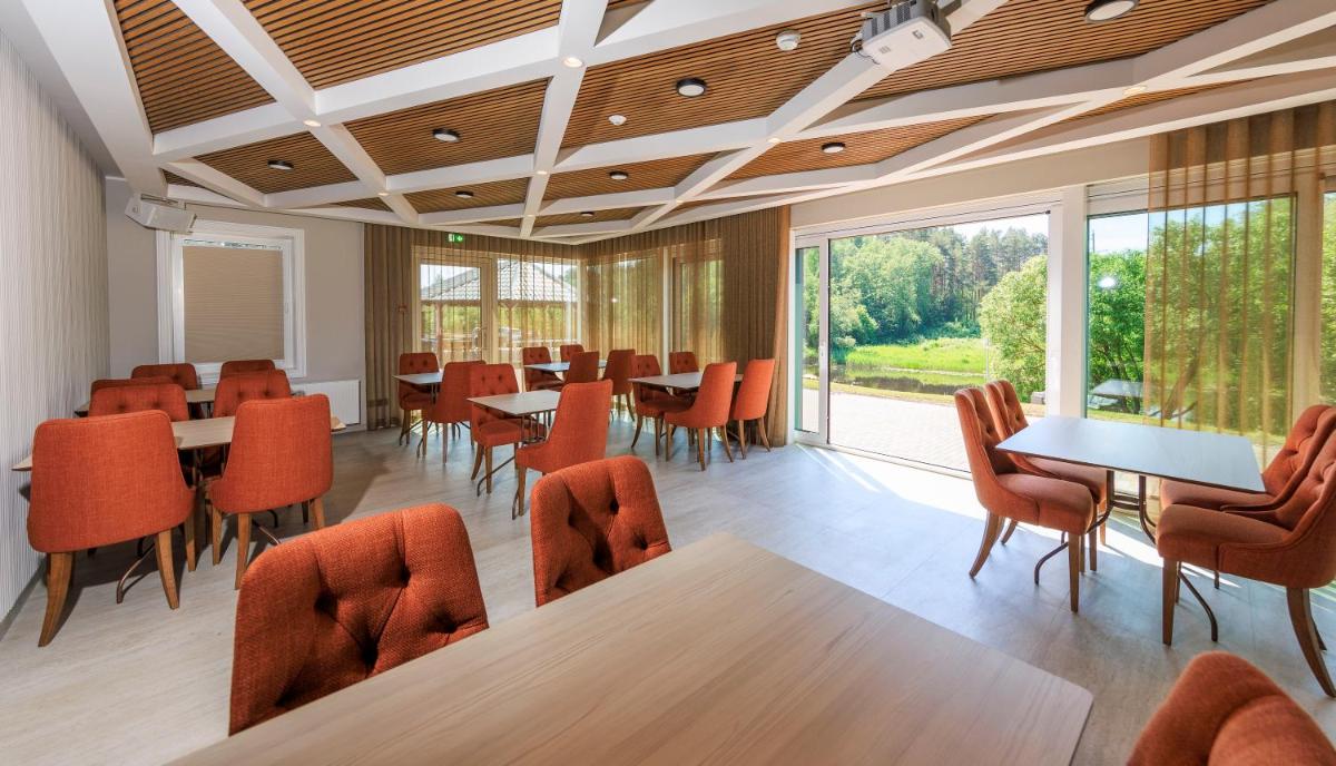 Reiu Holiday Centre - Housity