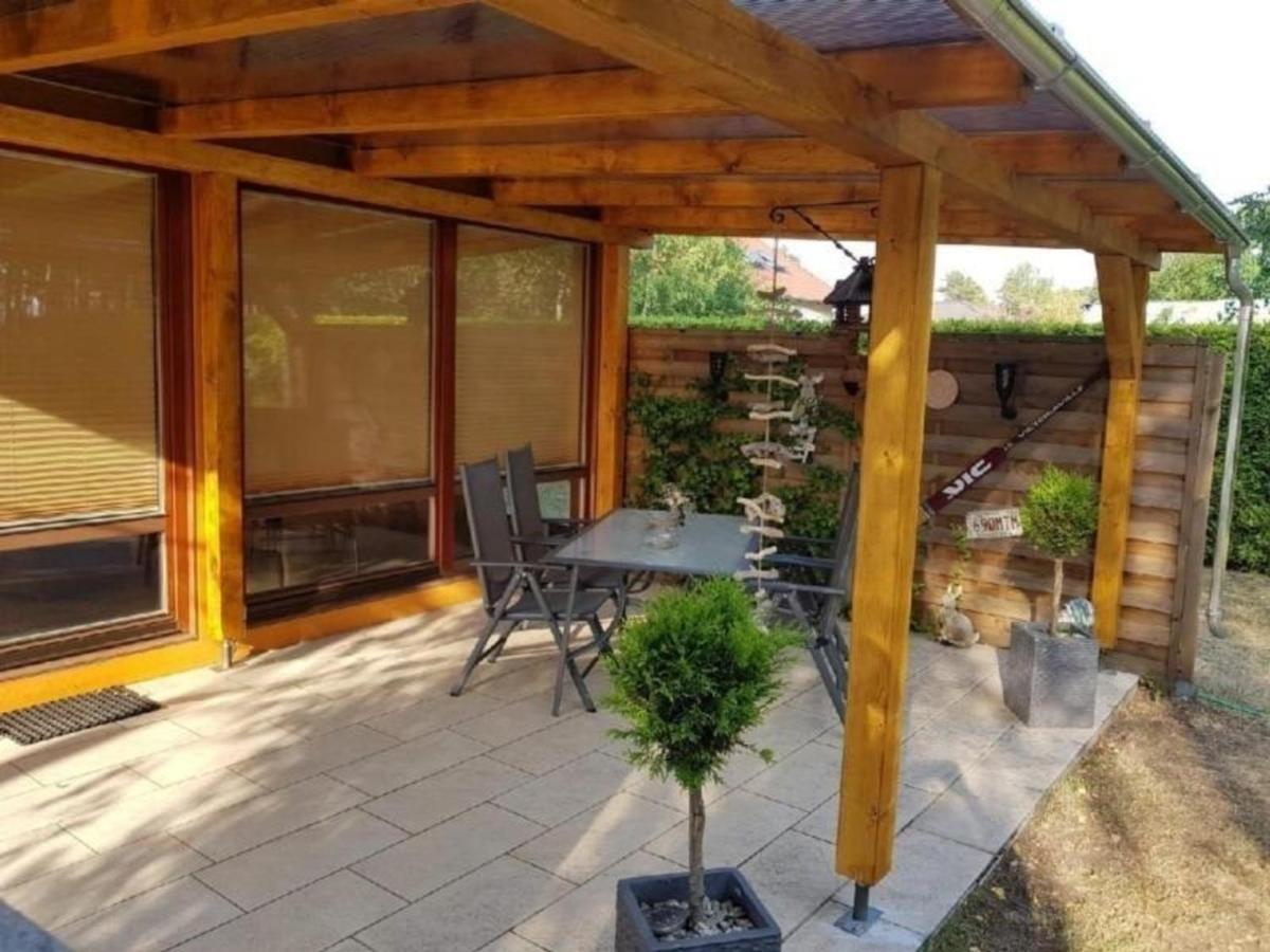 Ferienhaus "Alina" mit Garten zum entspannen - Housity