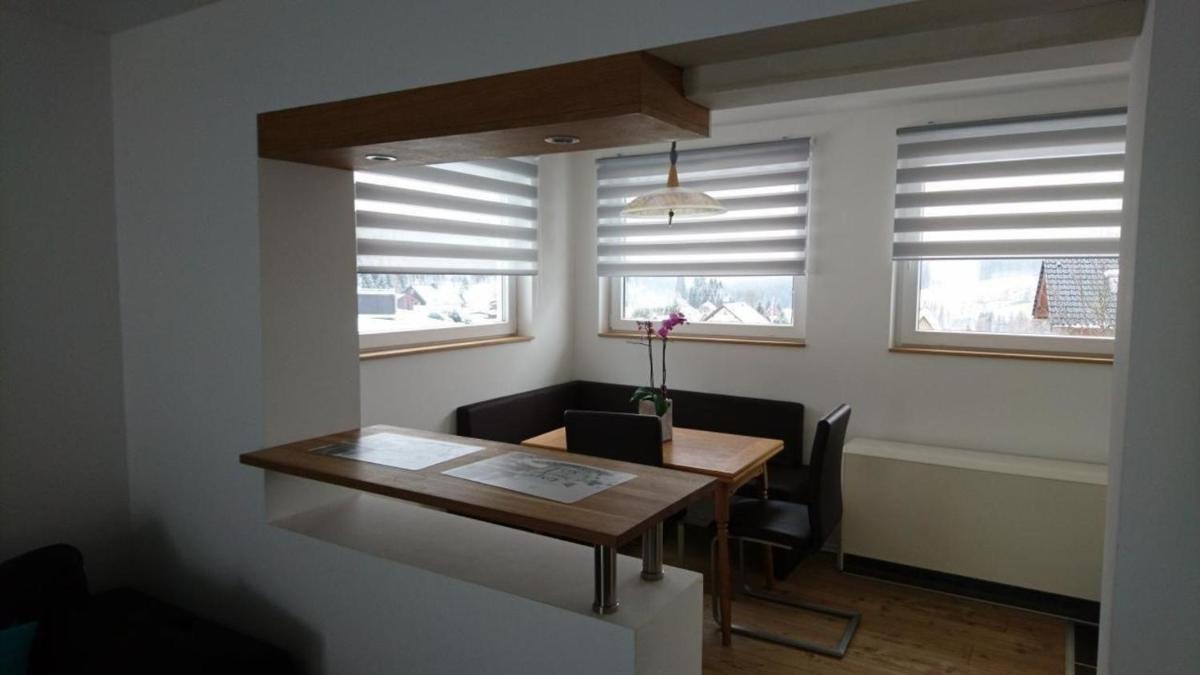 Modernes Ferienhaus in Carlsfeld mit Grill und Garten - Housity