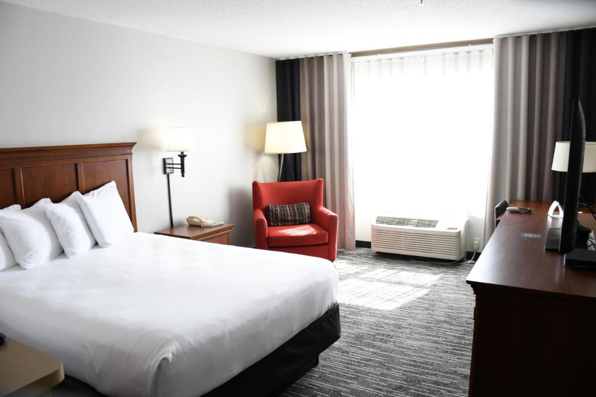 Best Western Fort Dodge - Housity