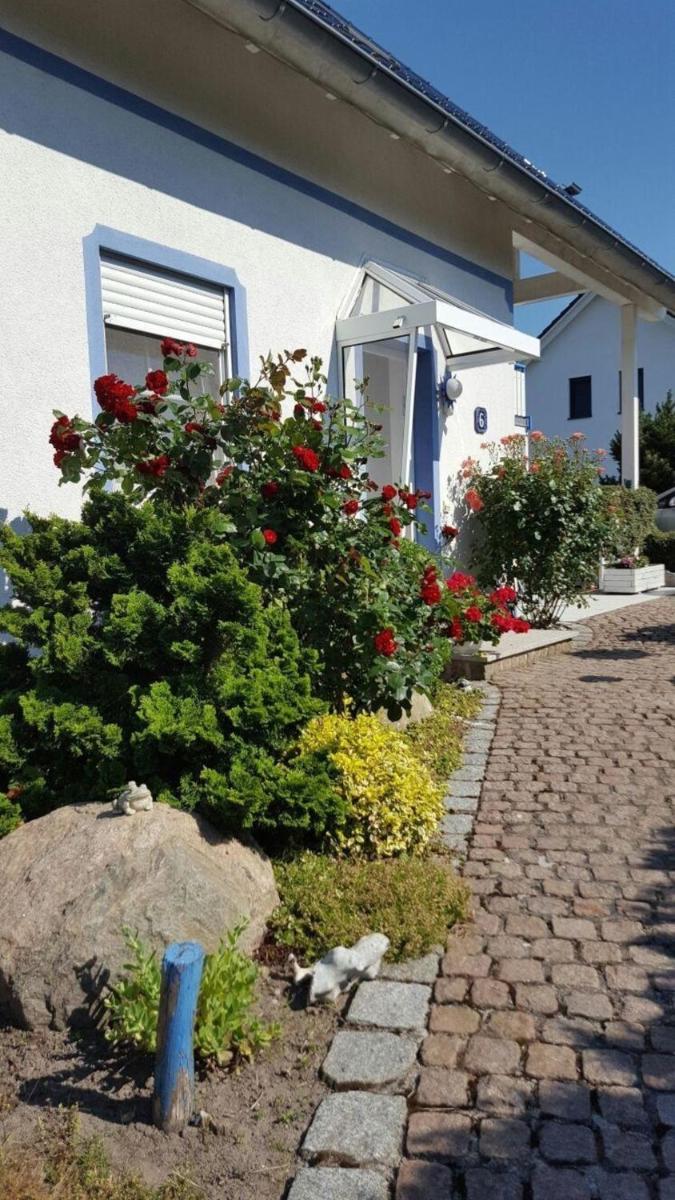 Komfortable Ferienwohnung mit sonniger Terrasse und Blick auf den Leuchtturm - Housity