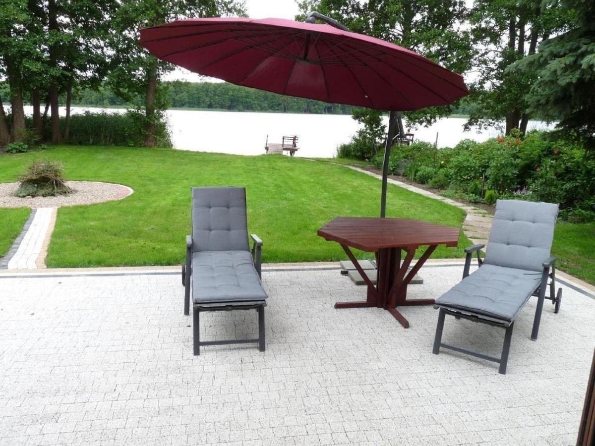 Ferienhaus mit eigenem Strand - Housity