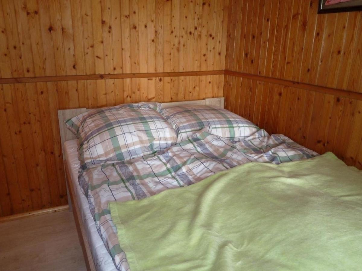Ferienhaus mit eigenem Strand - Housity