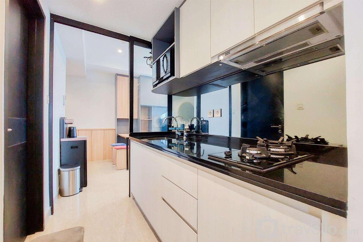 Scenic and Comfortable 1BR Apartment Branz BSD City By Travelio - Housity