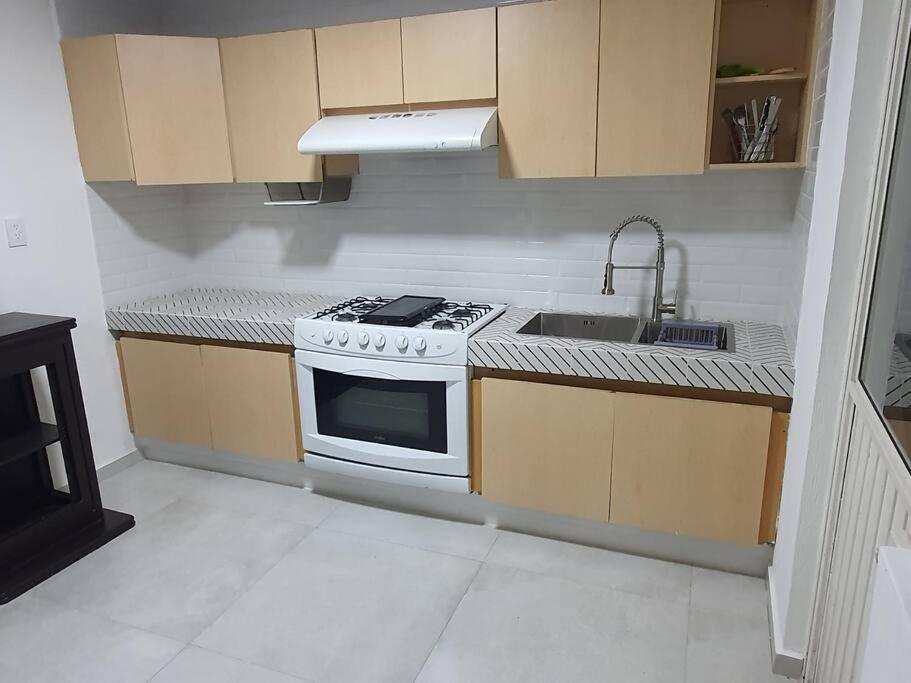 Estadía - buenaventura- Morelia Mich Coto privado - Housity